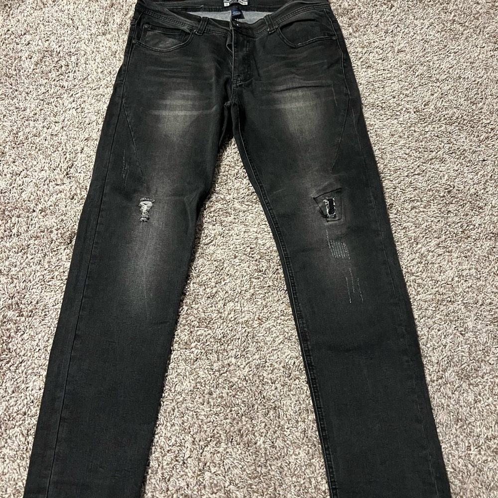 LIKE NEW Jeans Slim Fit Stretchy 34x32